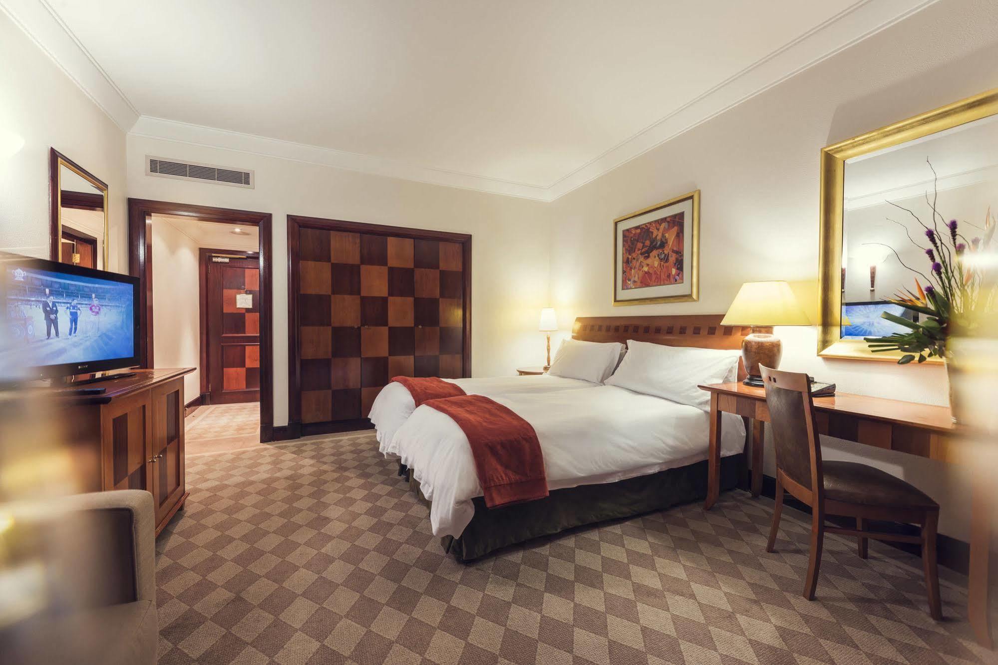 Carnival Club Hotel Johannesburg Ngoại thất bức ảnh
