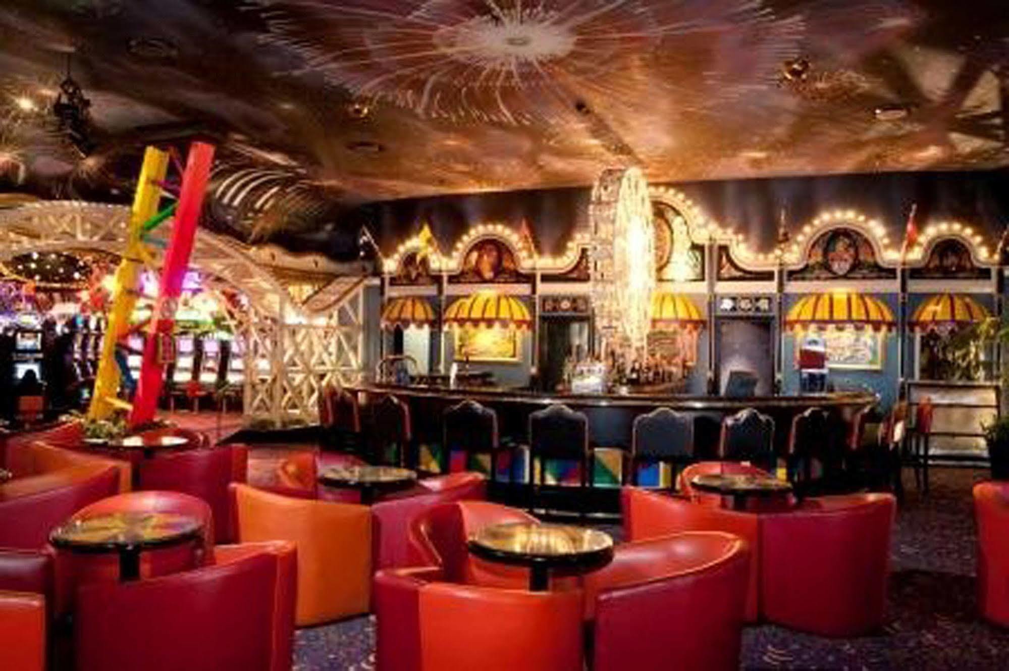 Carnival Club Hotel Johannesburg Ngoại thất bức ảnh