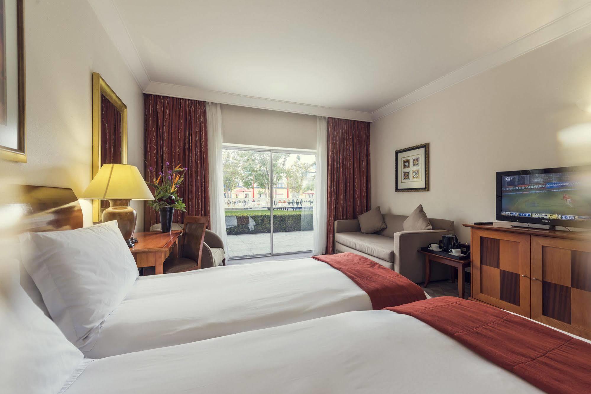 Carnival Club Hotel Johannesburg Ngoại thất bức ảnh