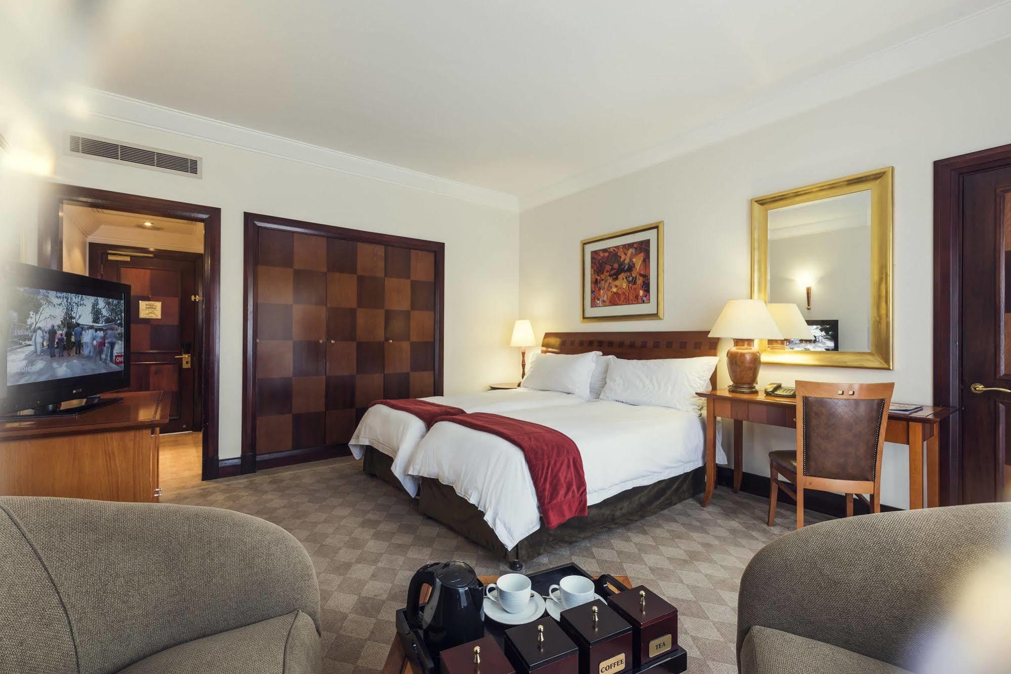 Carnival Club Hotel Johannesburg Ngoại thất bức ảnh